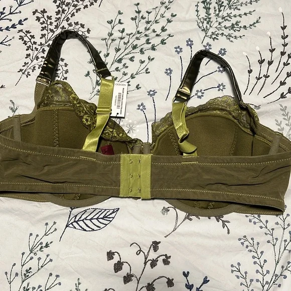 NWT Adore Me Bra and Panty Set - Picture 6 of 6
